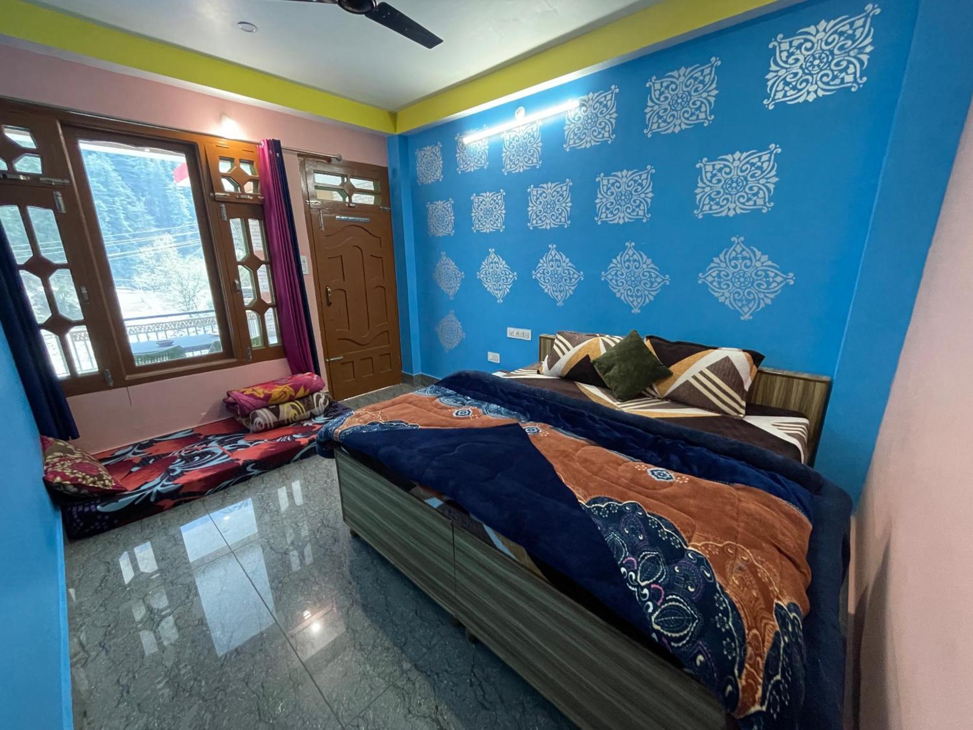 Chojh Inn Guest House Kasol Exterior photo
