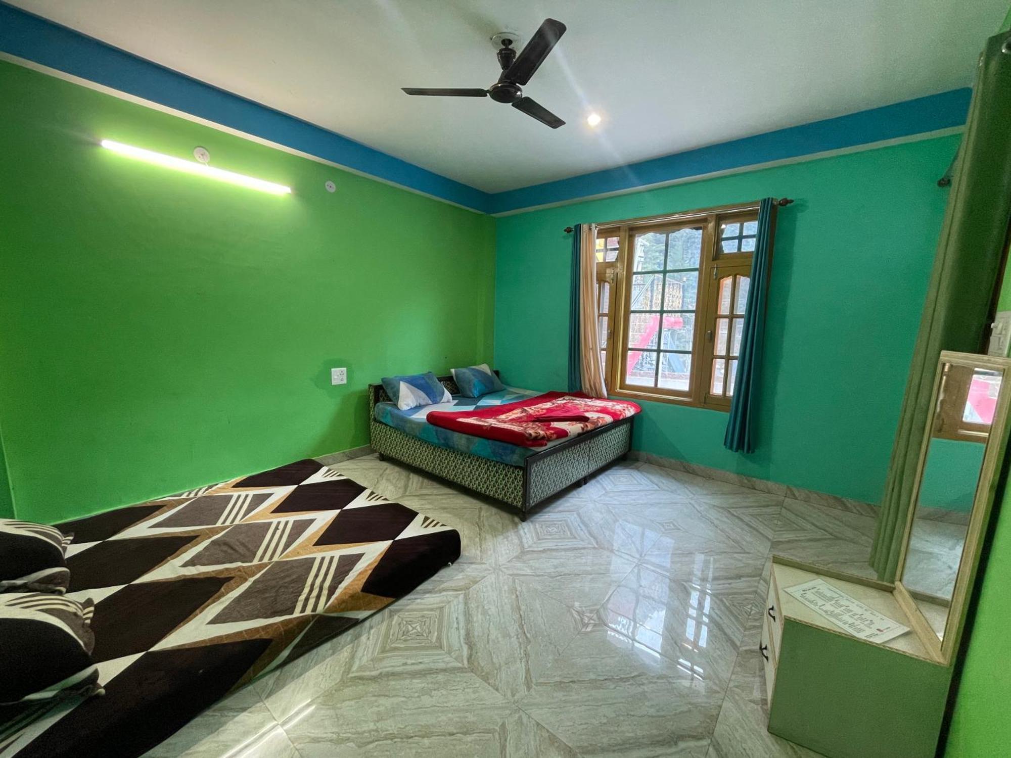 Chojh Inn Guest House Kasol Exterior photo