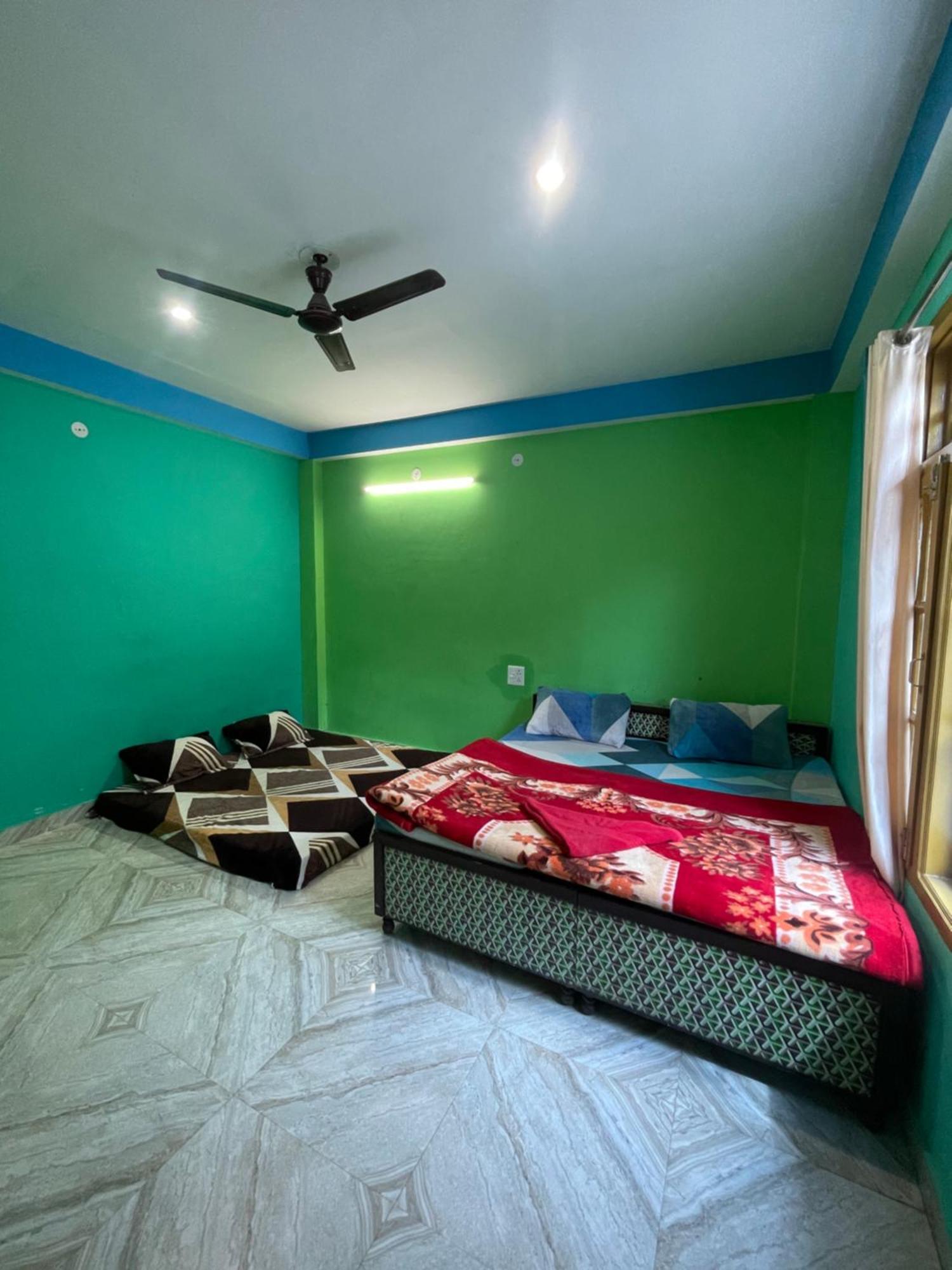 Chojh Inn Guest House Kasol Exterior photo