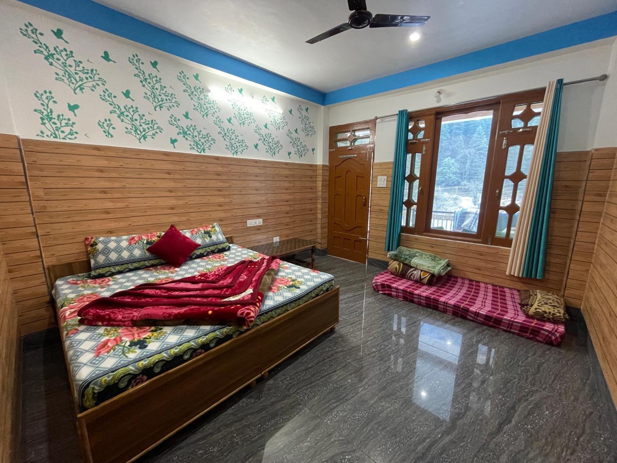 Chojh Inn Guest House Kasol Exterior photo