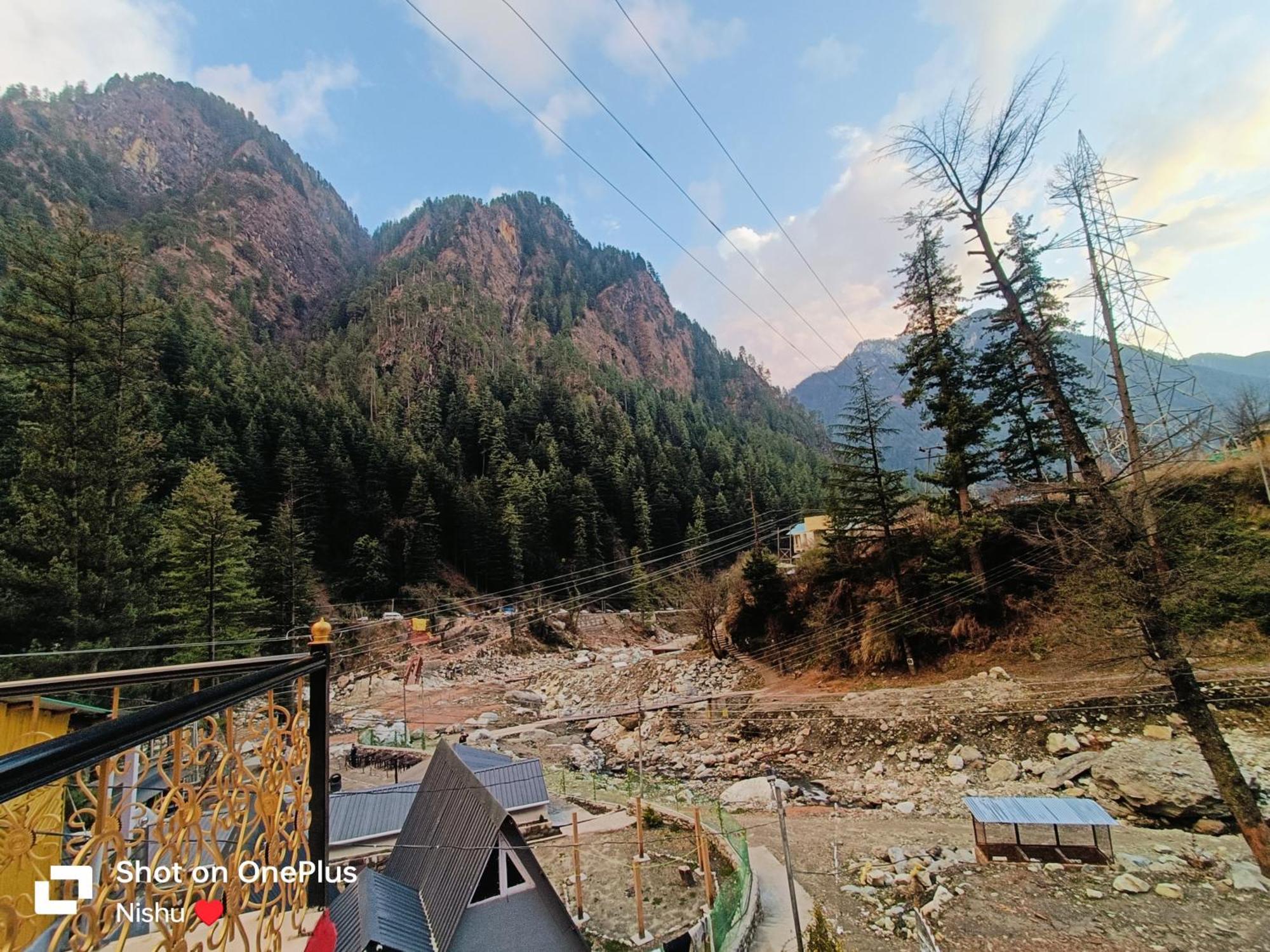 Chojh Inn Guest House Kasol Exterior photo